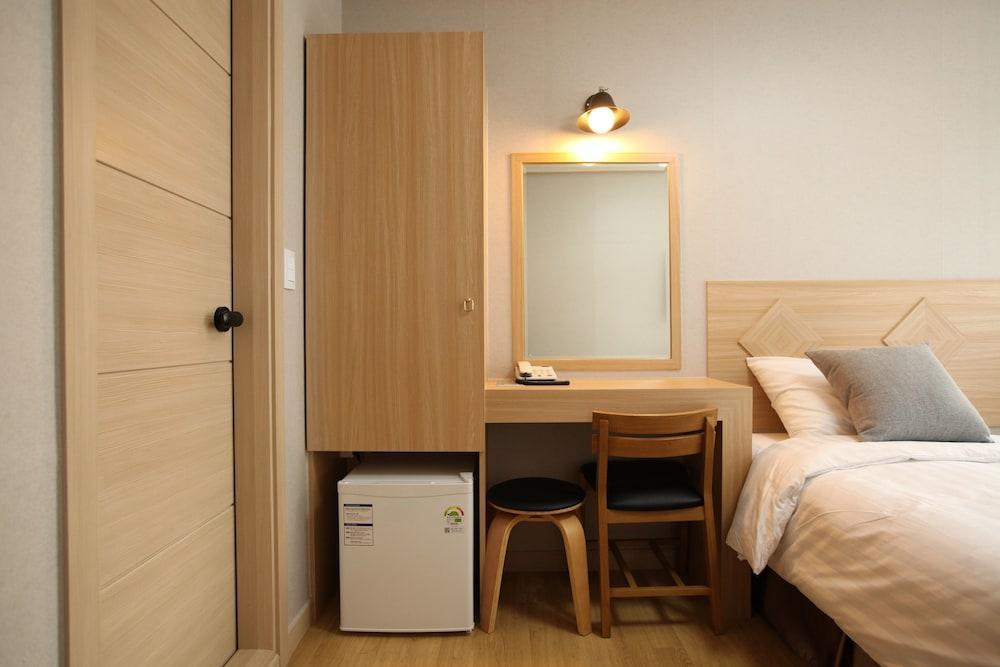 The Stay Hotel Myeongdong Сеул Екстериор снимка