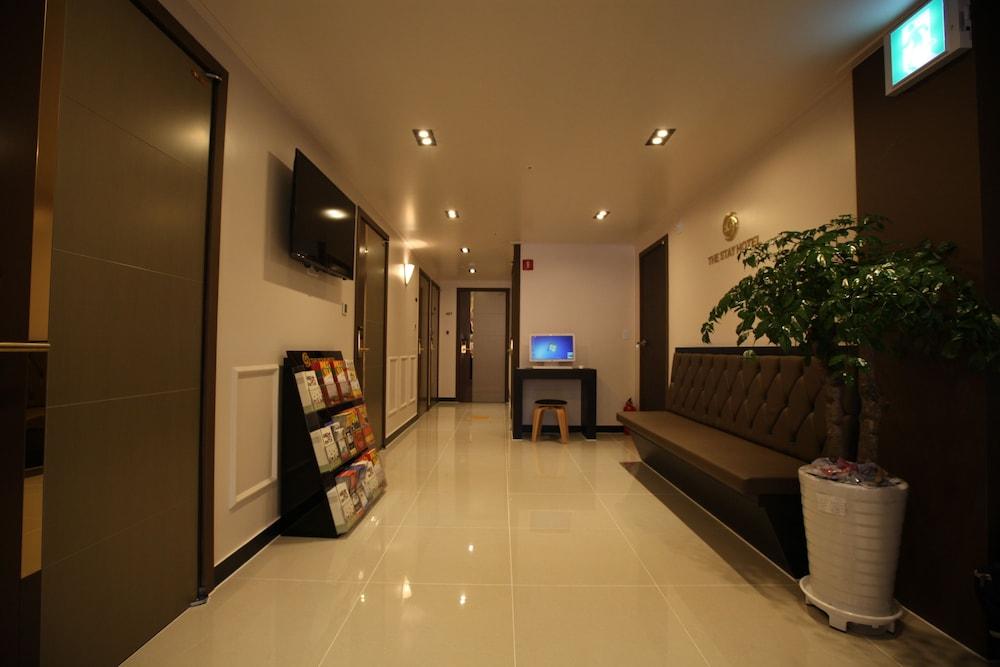The Stay Hotel Myeongdong Сеул Екстериор снимка